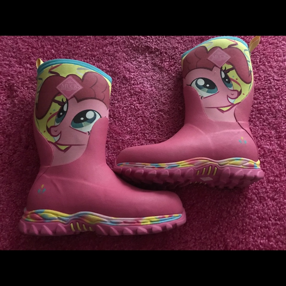 MukLuk Pinky Pie Boots sz3